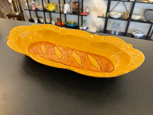 Bread dish