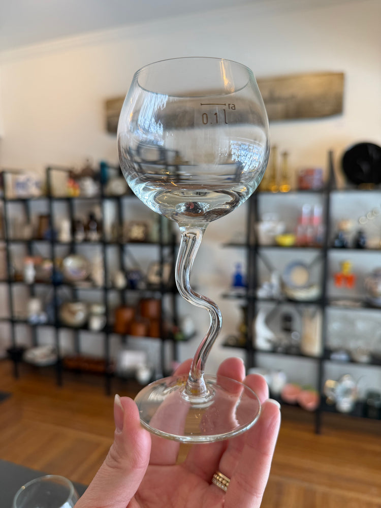Pair of Dainty Wine Glasses