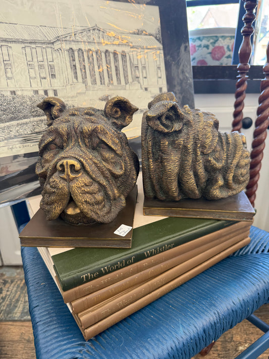 Dog bookends