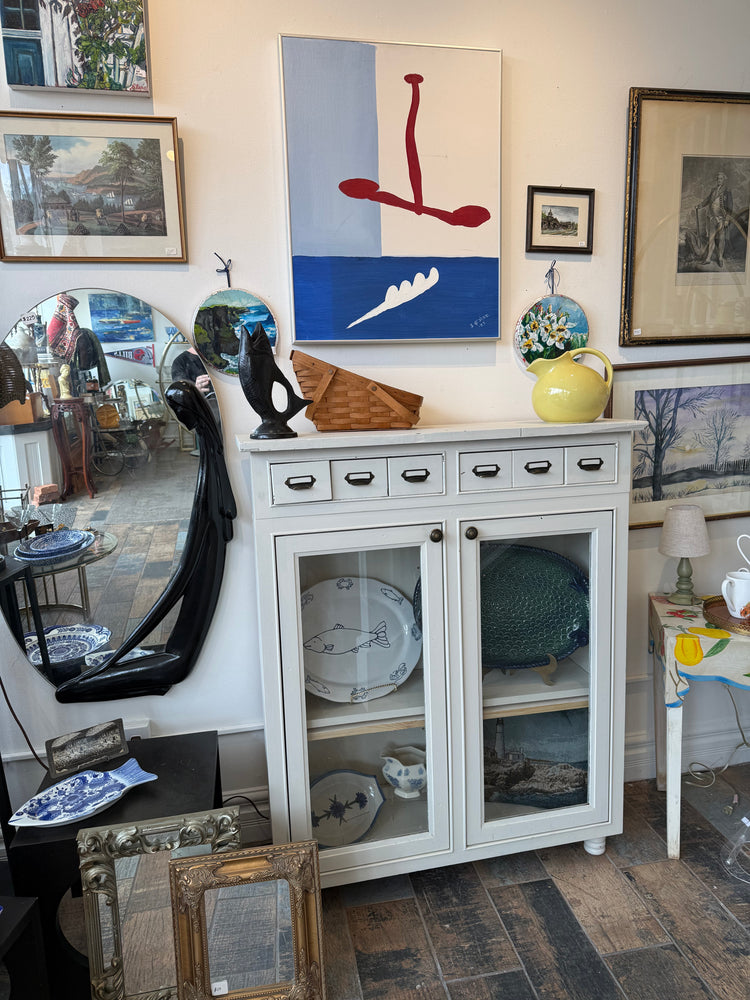 White Cabinet