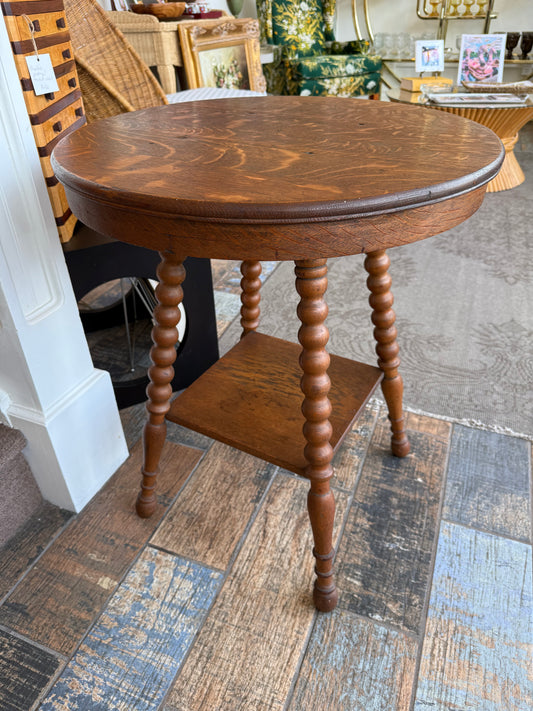 Antique Oak Bobbin-leg Side table