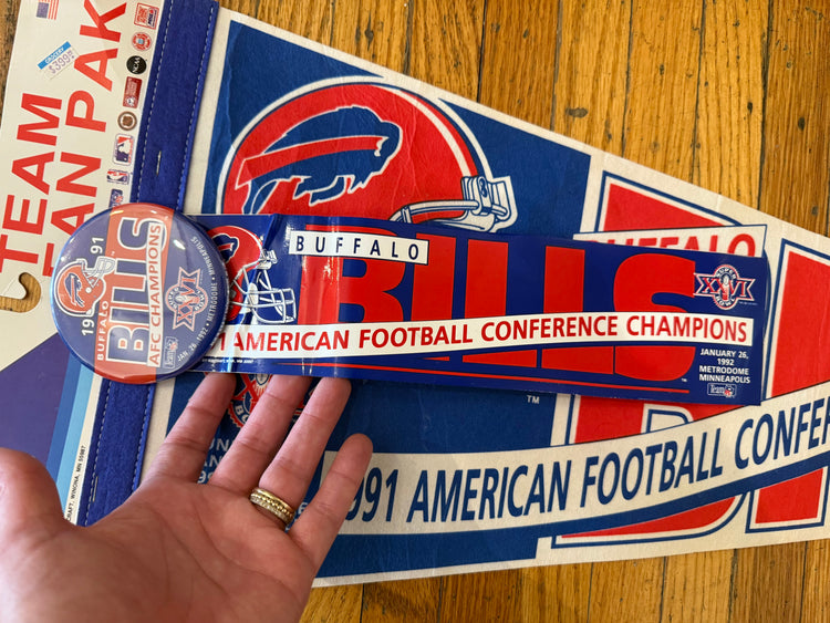 Bills Super Bowl XXVI Pennant w/accessories