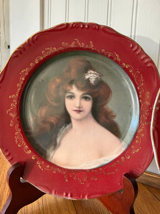 Fleur de Lys portrait plate 2