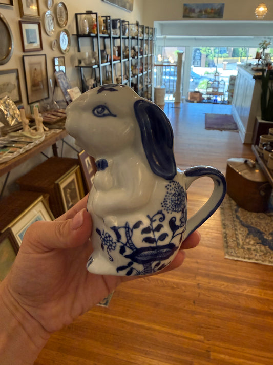 Bunny Pitcher