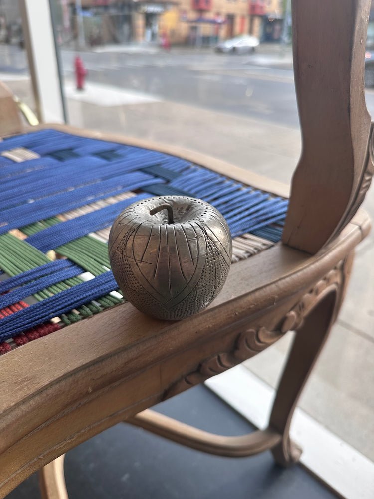 Metal Apple