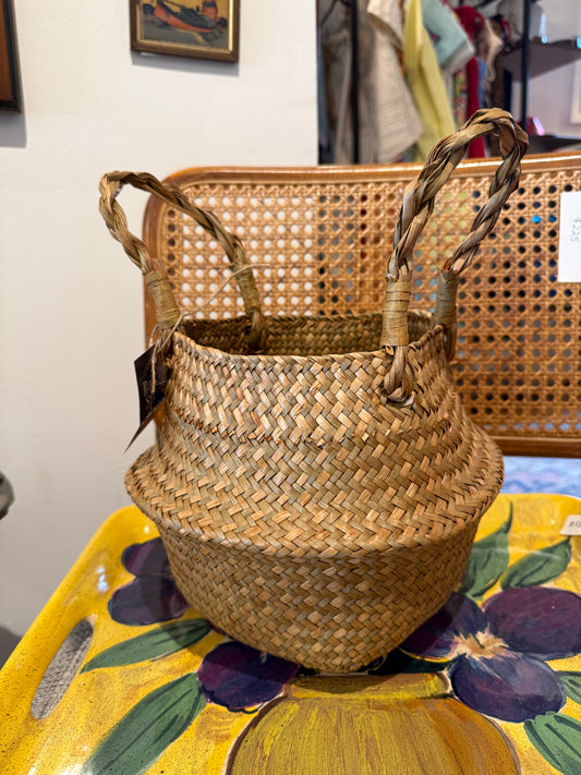 Woven basket / planter