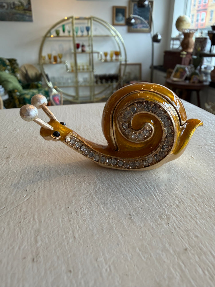 Snail Pillbox