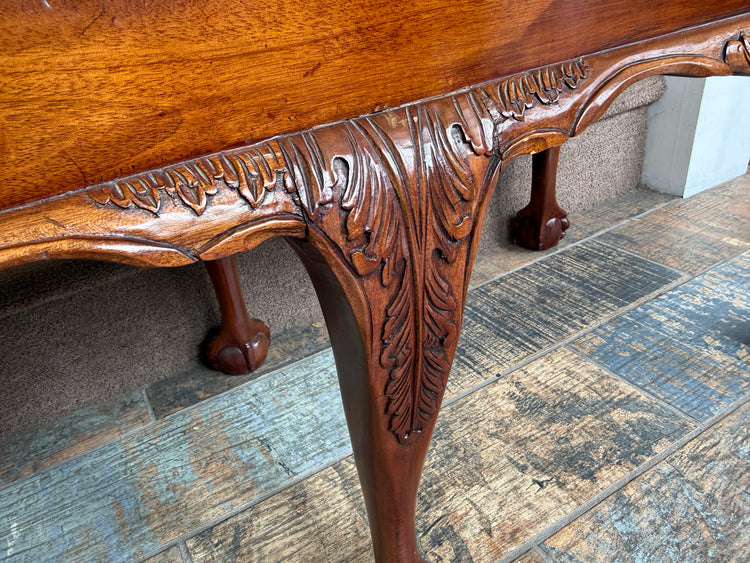 Antique Chippendale-style Bench