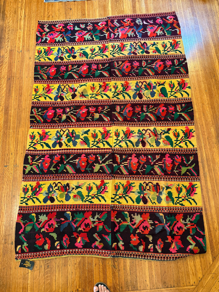 Arlin Rug