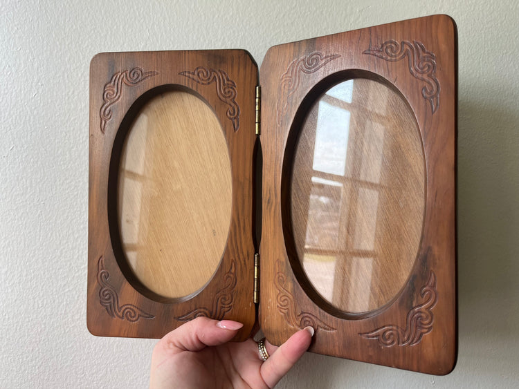 Double Photo Frame