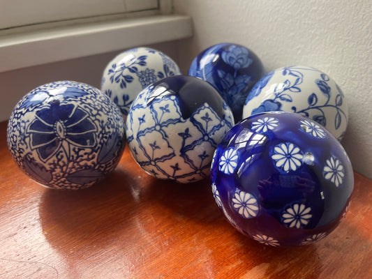 Set of 6 Ceramic Balls