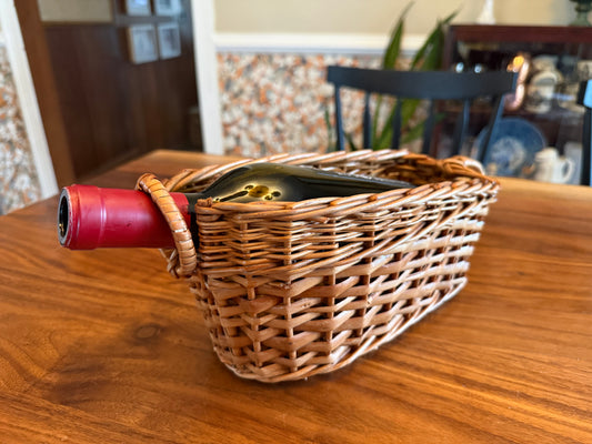 Wine Pourer Basket