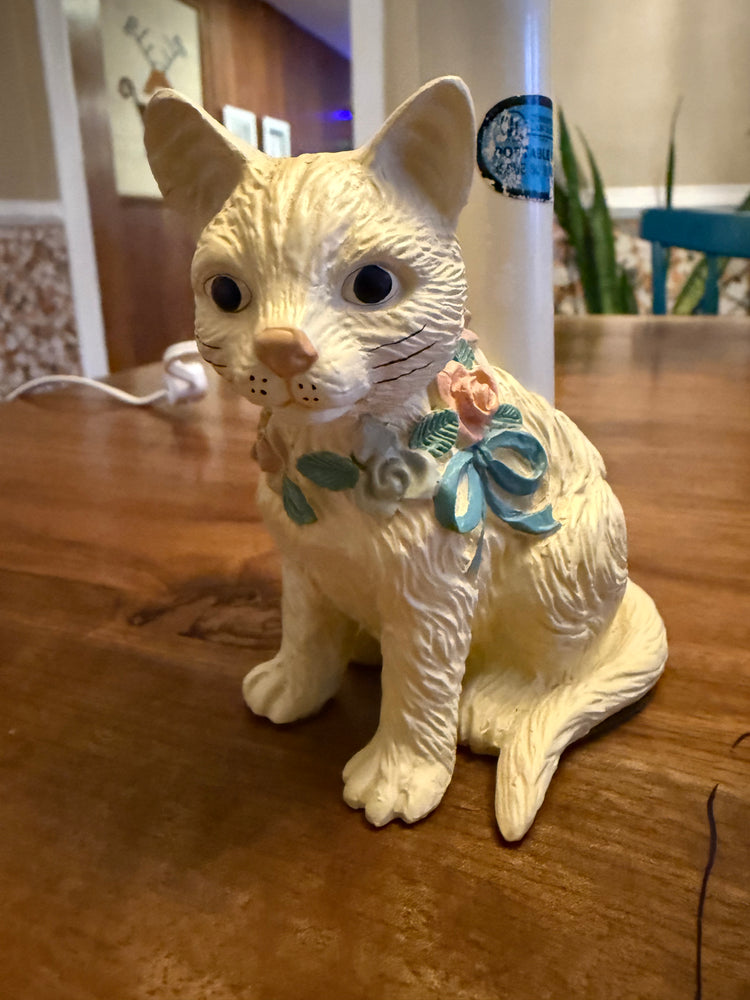 Small Cat Lamp