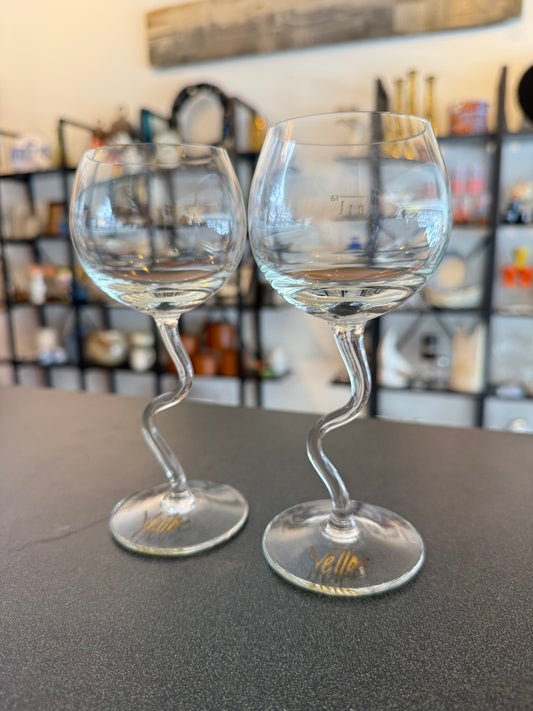 Pair of Dainty Wine Glasses