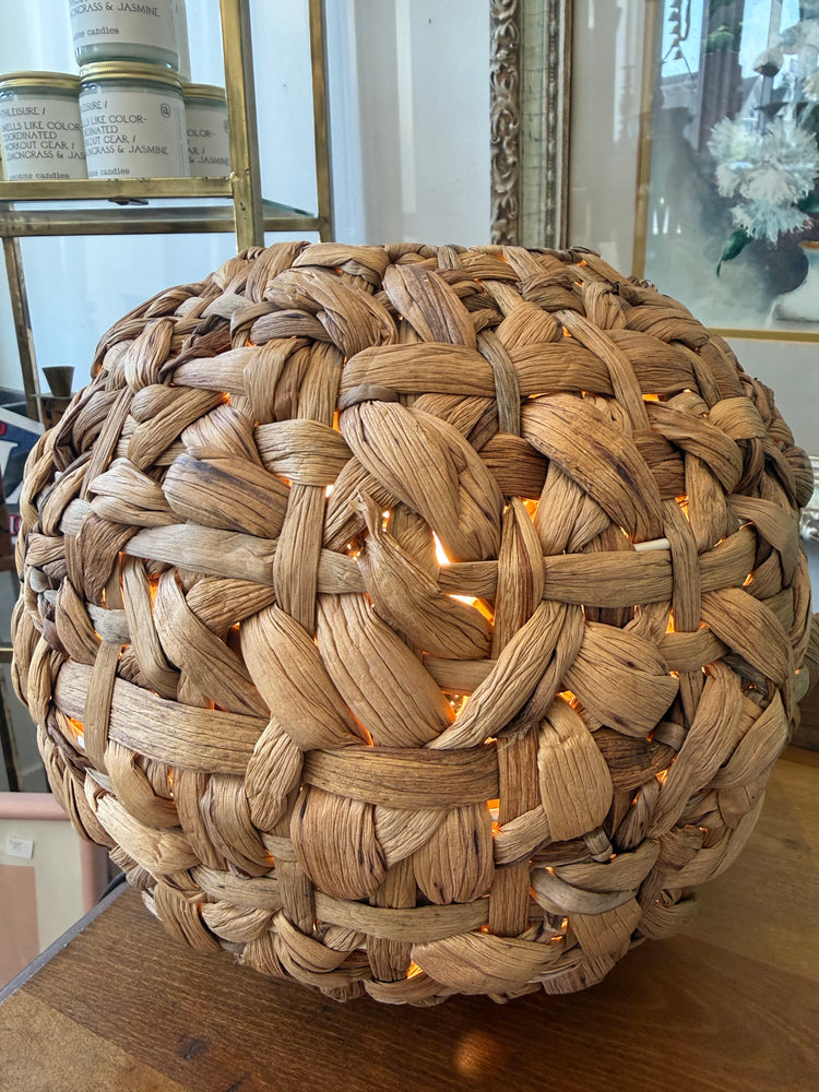 Seagrass Table Lamp
