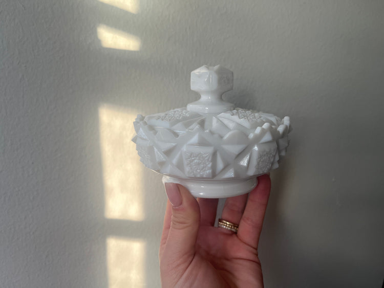 Westmoreland Milk Glass Evergreen Apple Candle