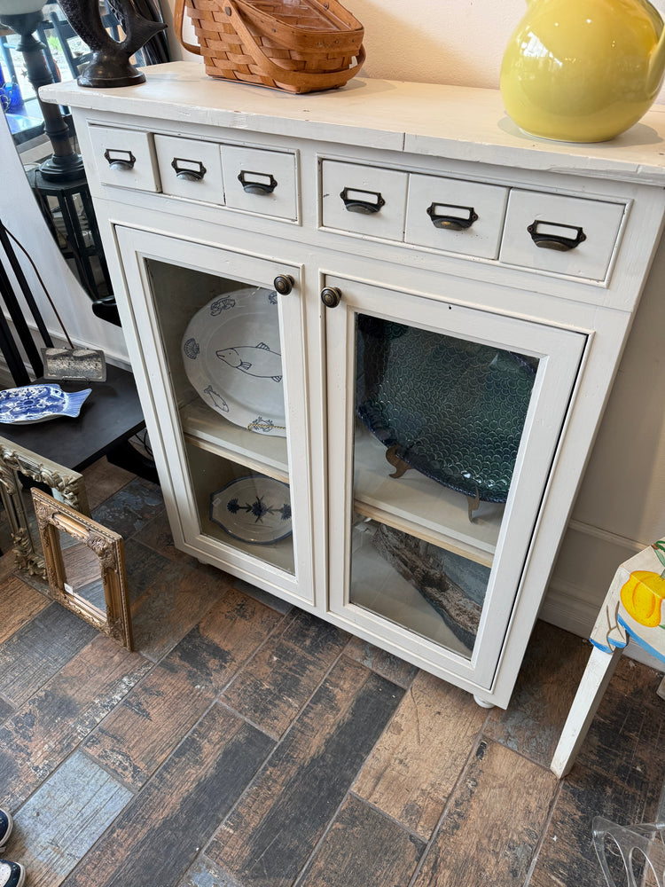 White Cabinet