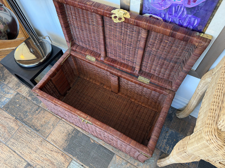 Wicker Blanket Chest