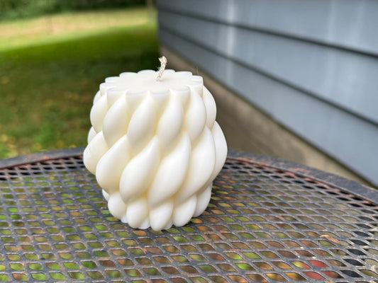 Knot Candle