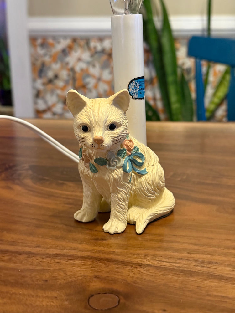 Small Cat Lamp