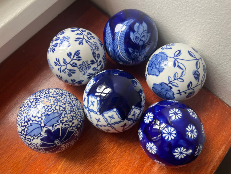 Set of 6 Ceramic Balls