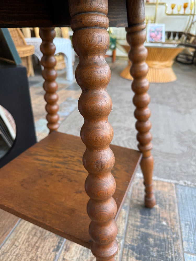 Antique Oak Bobbin-leg Side table