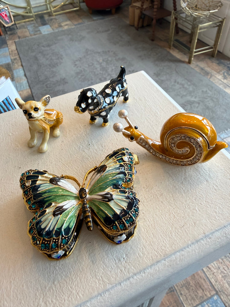 Butterfly Pillbox