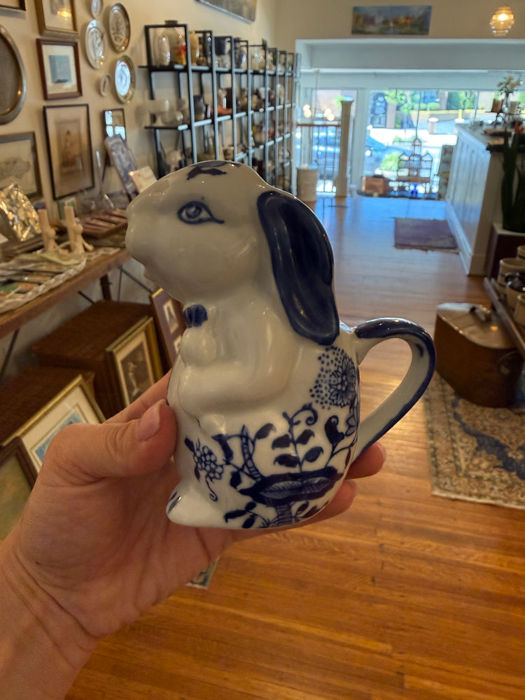 Bunny Pitcher