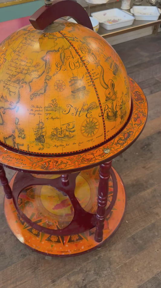 Globe Bar